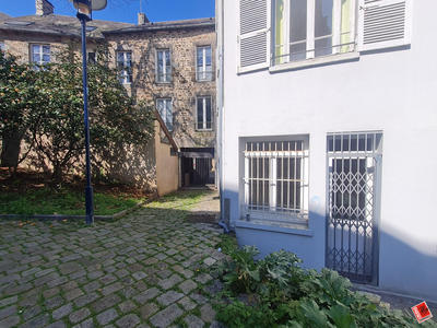 Local commercial - 75 m² - 4 pièces