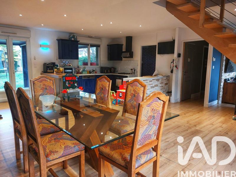 Maison - 185 m² - 6 pièces