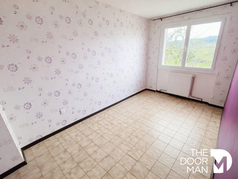 Maison - 77 m² - 5 pièces