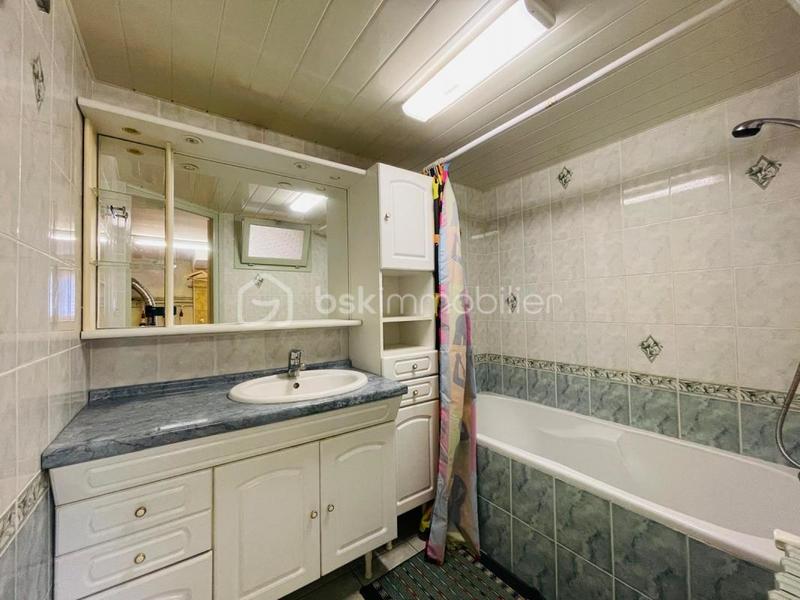 Maison - 184 m² - 6 pièces