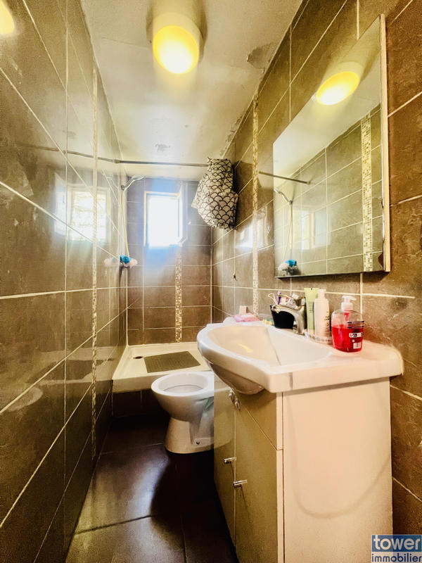 Maison - 199 m² - 10 pièces