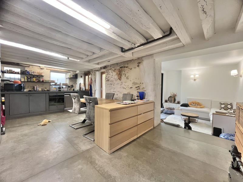 Maison - 93 m² - 5 pièces