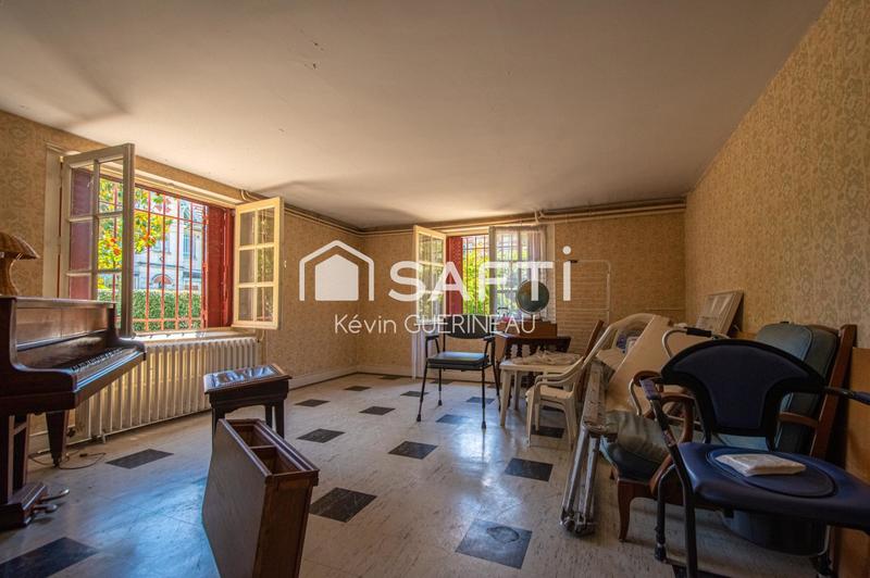 Villa - 295 m² - 12 pièces