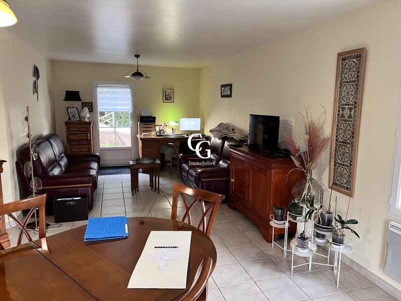 Maison - 96 m² - 4 pièces