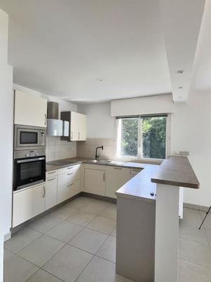 Appartement - 110 m² - 5 pièces