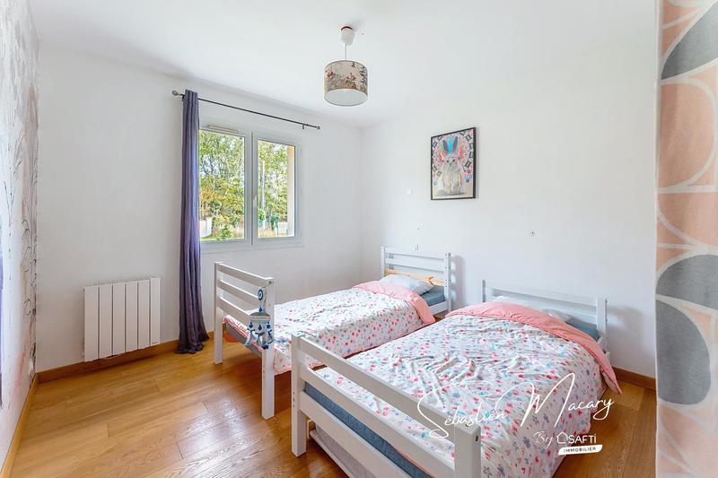 Maison - 102 m² - 5 pièces