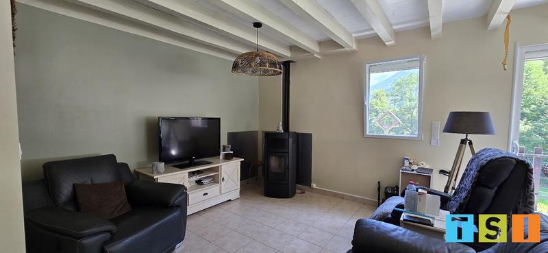 Maison - 110 m² - 4 pièces