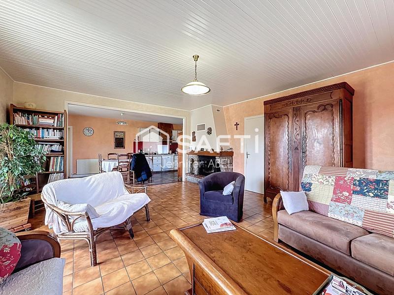 Maison - 165 m² - 8 pièces