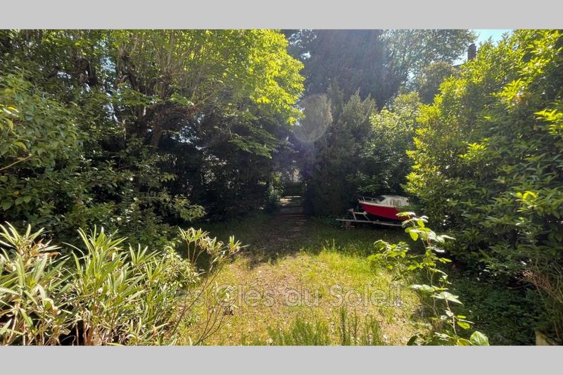 Maison - 357 m² - 14 pièces