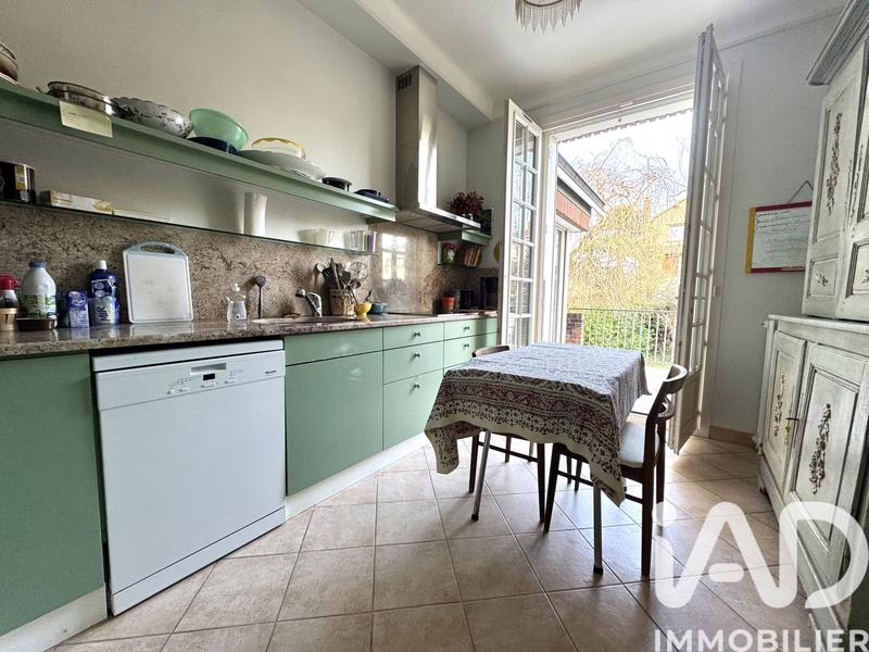 Maison - 190 m² - 6 pièces