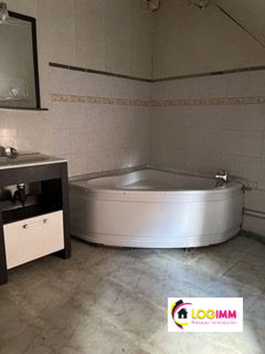 Maison - 71 m² - 6 pièces