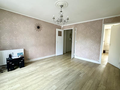 Appartement - 77 m² - 3 pièces