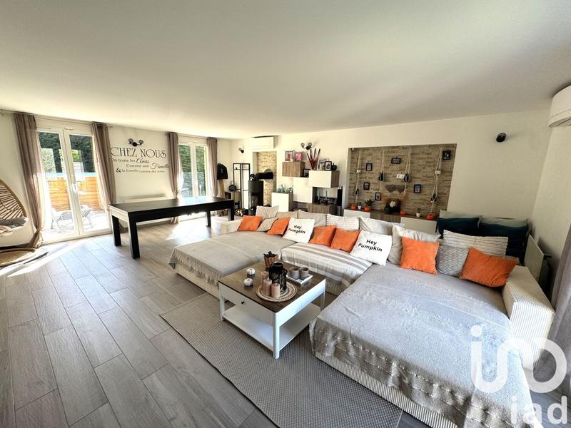 Maison - 191 m² - 7 pièces