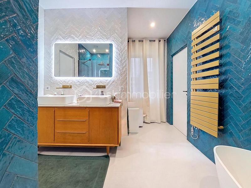 Maison d'architecte - 229 m² - 7 pièces