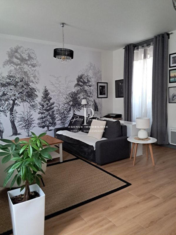 Appartement - 76 m² - 4 pièces