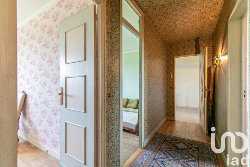 Maison - 230 m² - 12 pièces