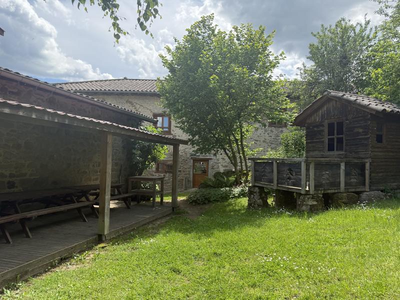 Maison - 251 m² - 7 pièces