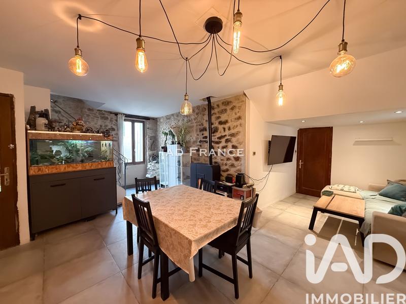 Maison de village - 100 m² - 3 pièces