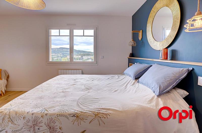 Maison - 170 m² - 7 pièces