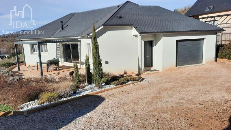 Maison - 105 m² - 4 pièces