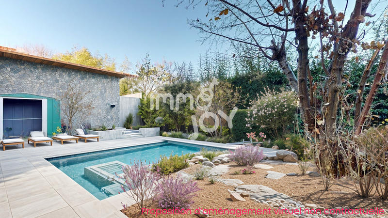 Maison - 99 m² - 5 pièces