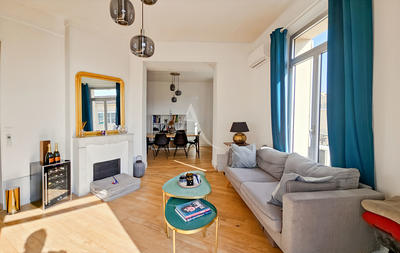 Appartement - 97 m² - 4 pièces