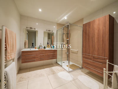 Maison ancienne - 229 m² - 7 pièces