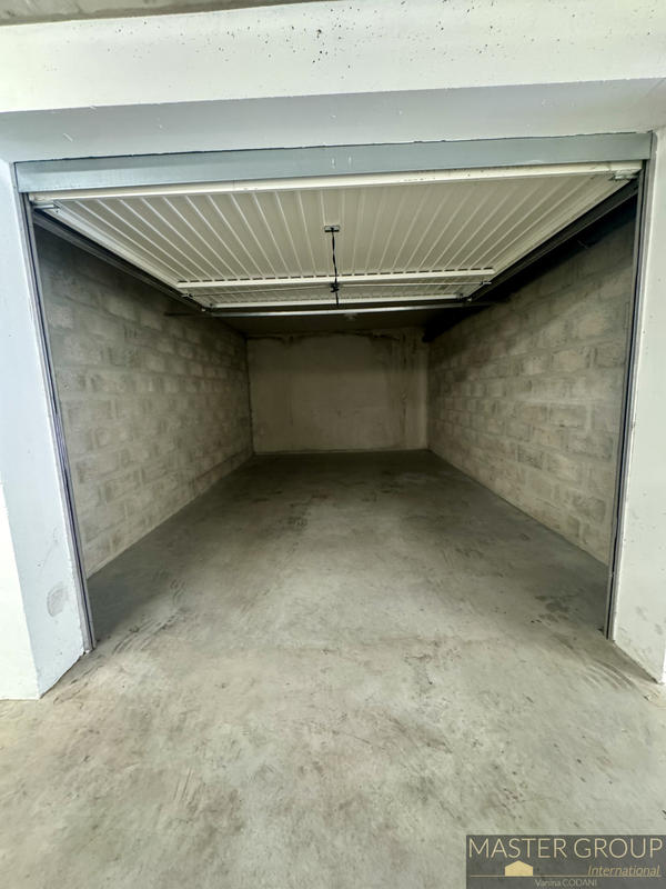 Parking / Garage - 20 m²