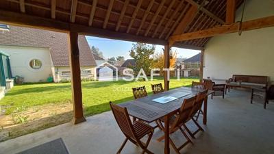 Maison - 202 m² - 6 pièces