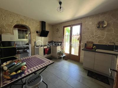 Maison traditionnelle - 156 m² - 6 pièces