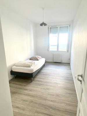 Maison - 85 m² - 5 pièces