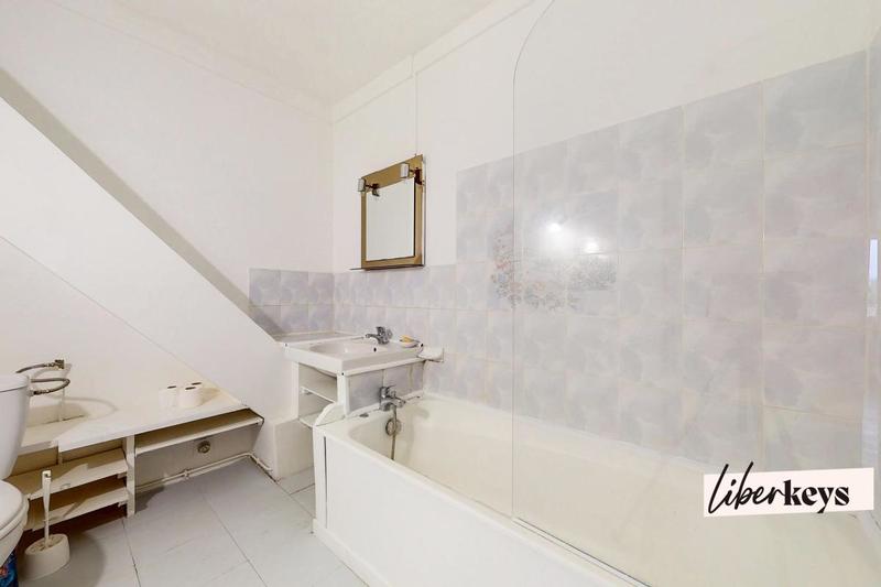 Loft - 83 m² - 4 pièces