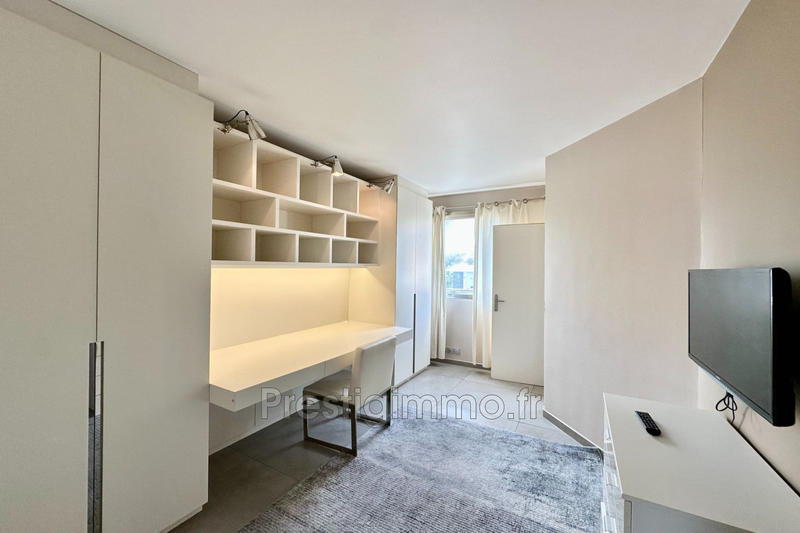 Appartement - 100 m² - 3 pièces