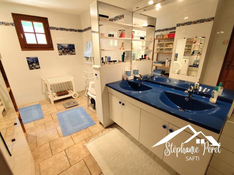 Maison - 120 m² - 4 pièces