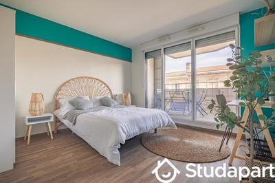 Chambre - 11 m² - 1 pièce