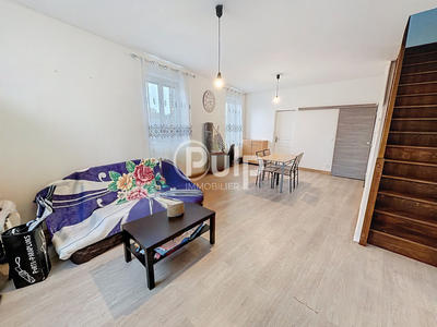 Maison - 85 m² - 5 pièces