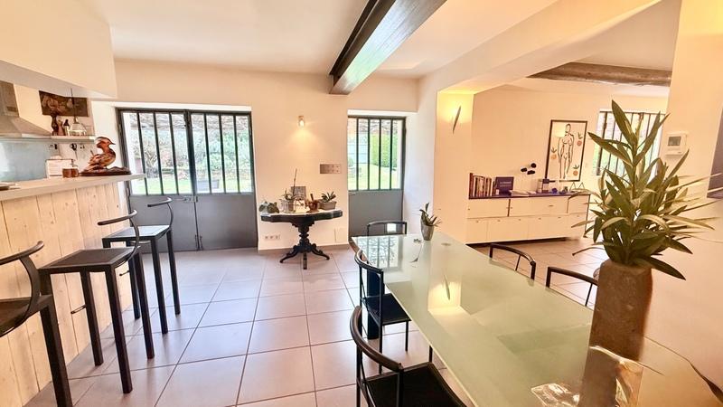 Maison - 289 m² - 5 pièces