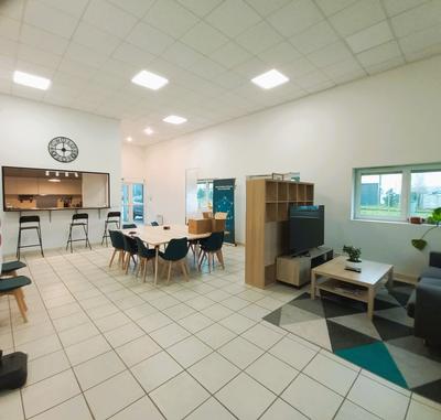 Local d'activités - 691 m²