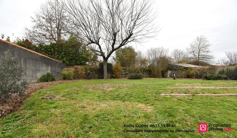 Maison - 253 m² - 8 pièces