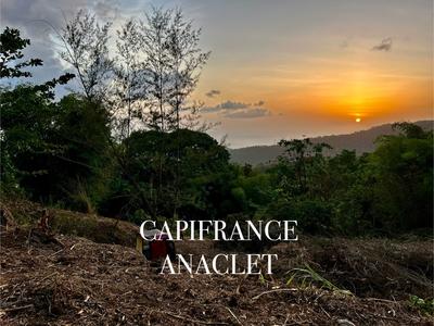 Terrain constructible - 1 689 m²