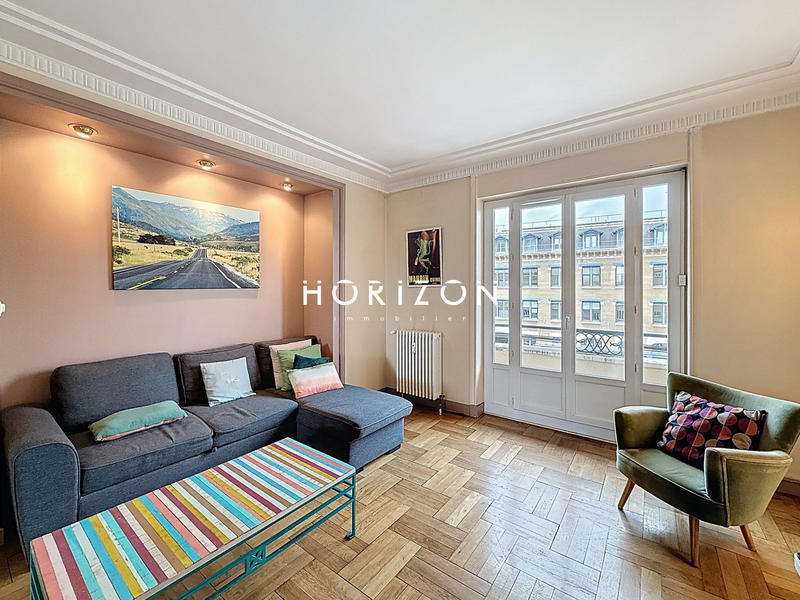 Appartement - 80 m² - 3 pièces