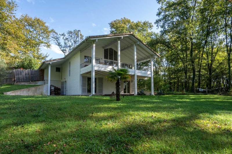 Maison - 181 m² - 5 pièces