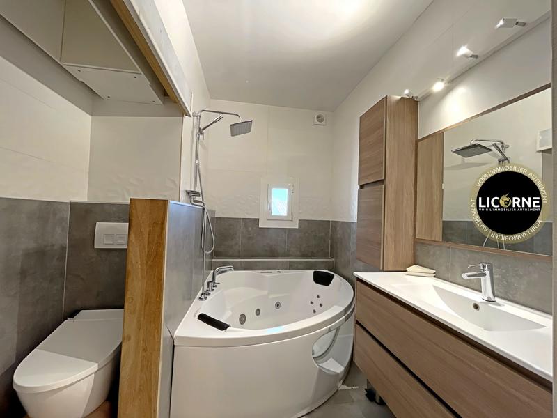 Villa - 172 m² - 7 pièces