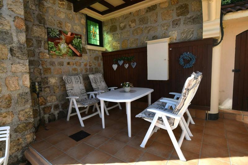 Maison - 600 m² - 10 pièces