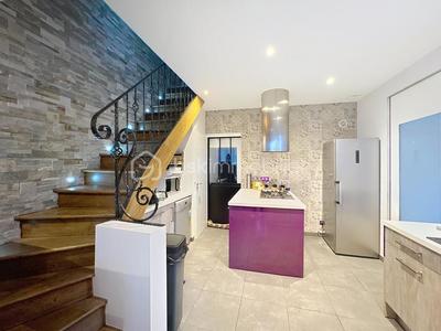 Maison en pierre - 150 m² - 6 pièces