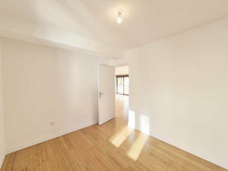 Appartement sur toit - 74 m² - 3 pièces