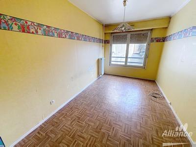 Appartement - 79 m² - 4 pièces