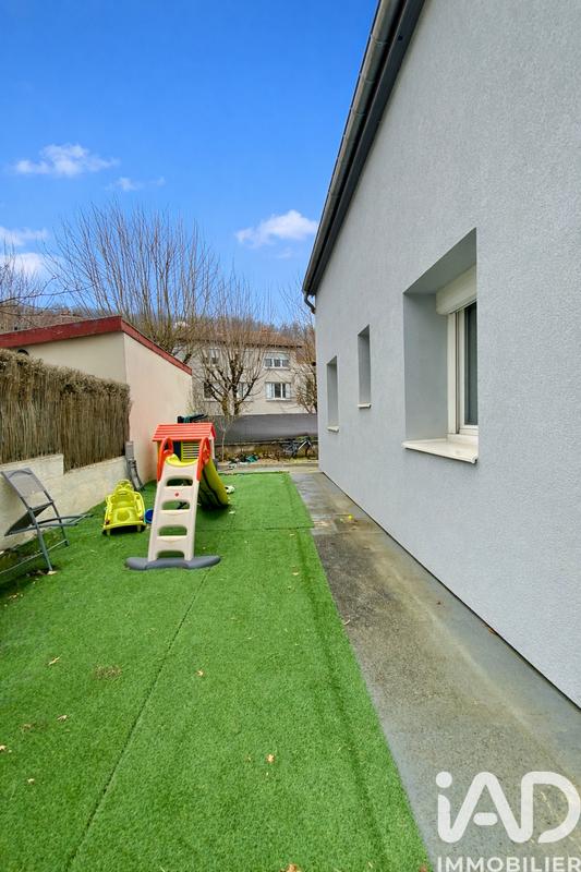 Maison - 101 m² - 5 pièces