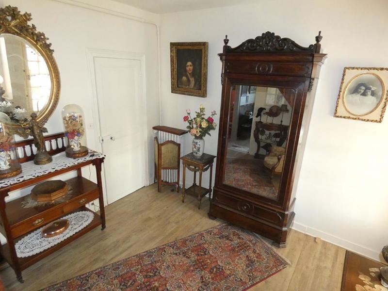 Maison - 220 m² - 7 pièces