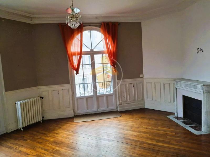 Maison - 190 m² - 8 pièces